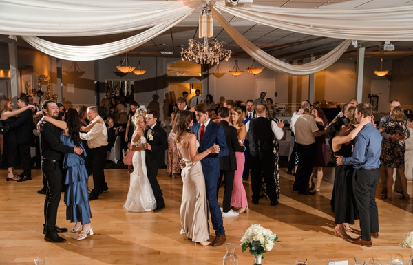 wedding guests dancing